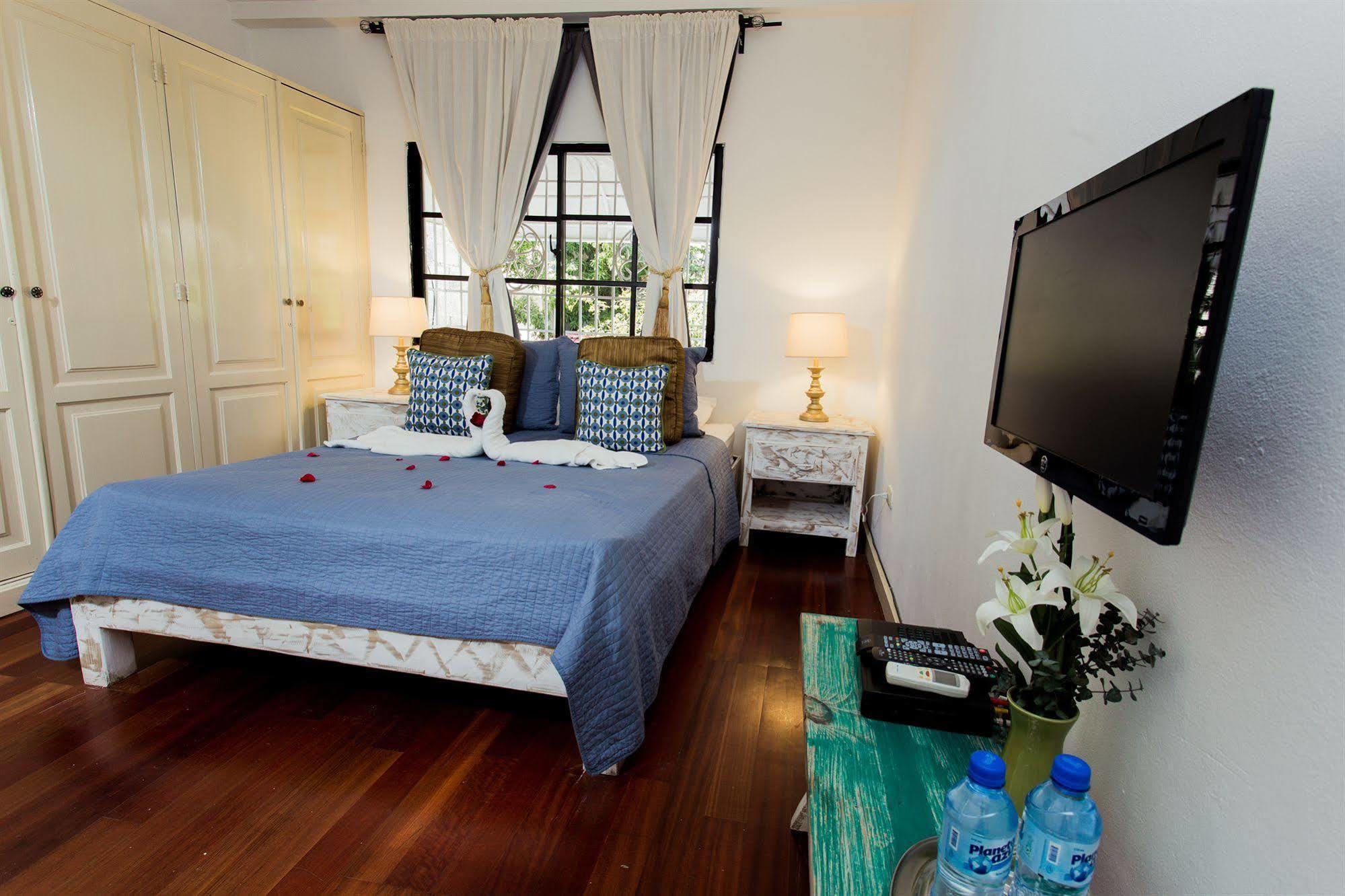 Hotel Portes 9 Σάντο Ντομίγκο Εξωτερικό φωτογραφία